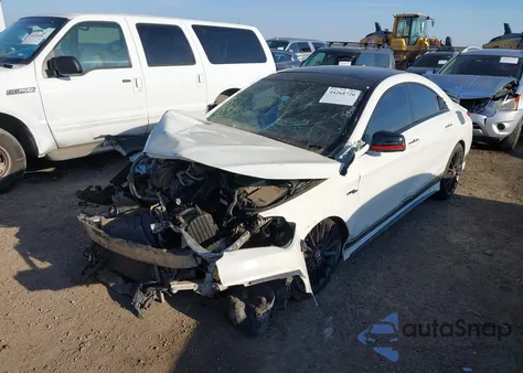 2015 Mercedes-Benz Cla 45 Amg 4Matic z USA, uszkodzony, nr VIN WDDSJ5CB1FN216389